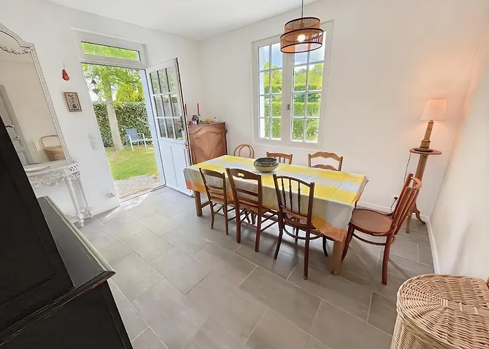 Normandy Style - Centre A 5 Min En Voiture - Parking Gratuit Sur Place 滨海图维列